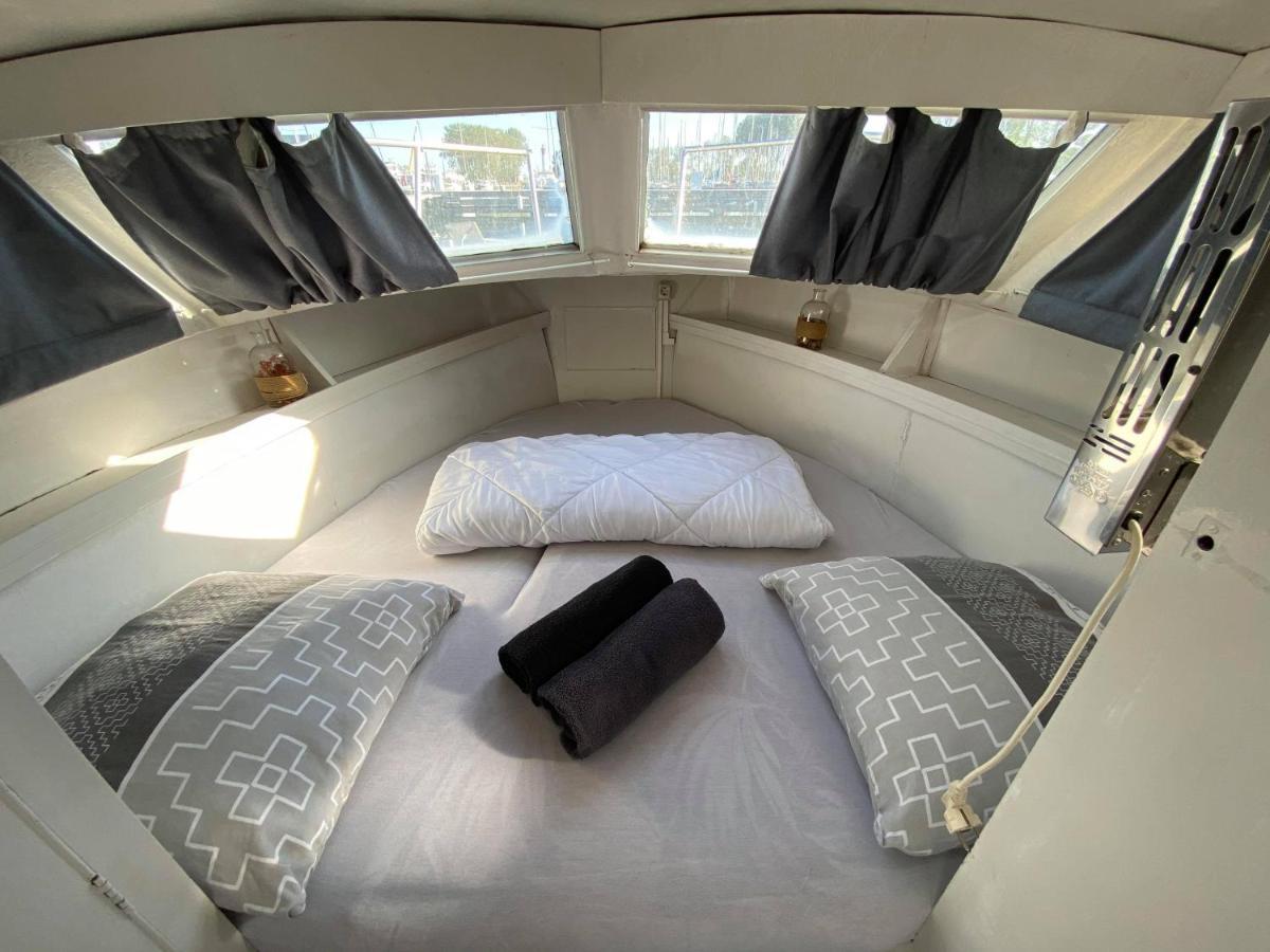 Bateau L'Etoile, Romantique, Apaisant, Ideal Pour Un Couple Ouistreham Exterior photo